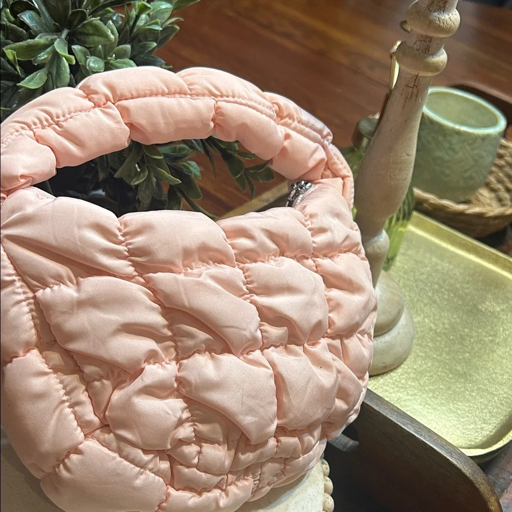 Light Pink Quilted Puffy Hello Kitty Kids Mini Handbag